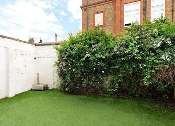 Battersea Boutique Townhouse Villa London Exterior photo
